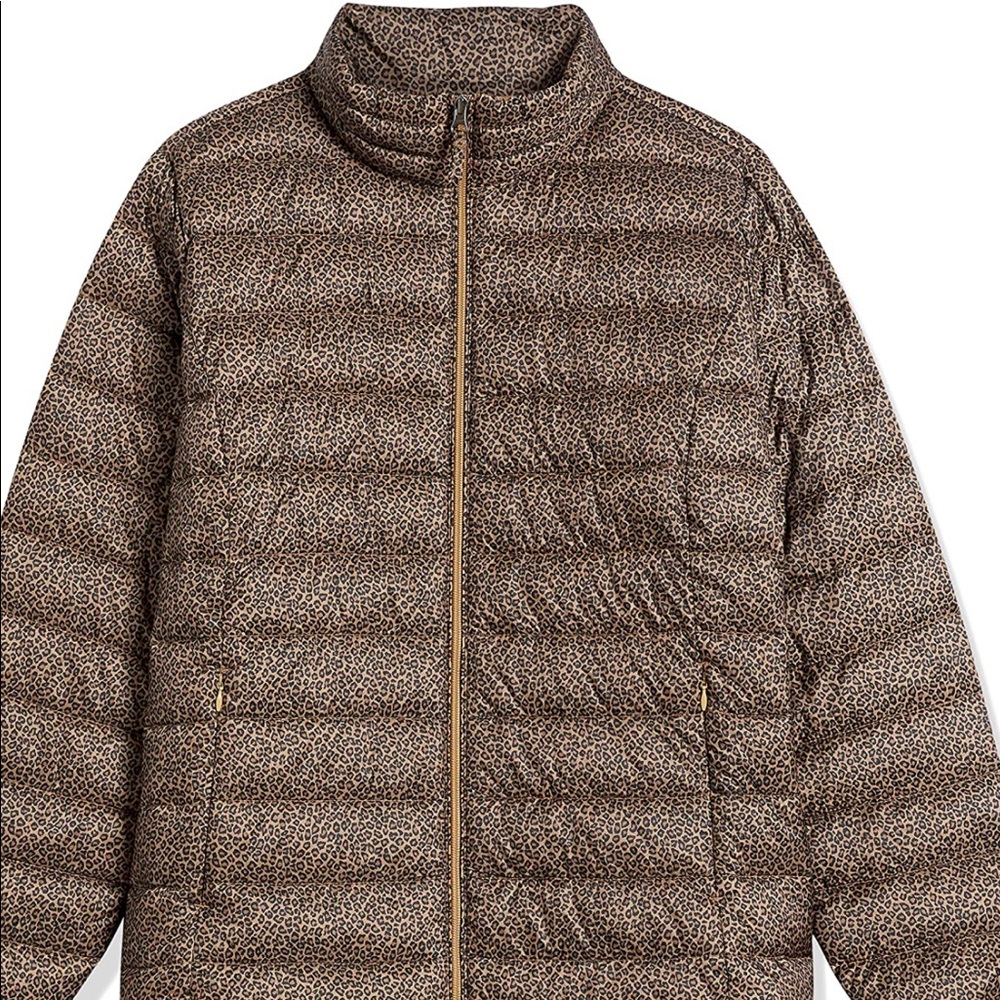 Leopard print puffer jacket size 5x (26w-28w)